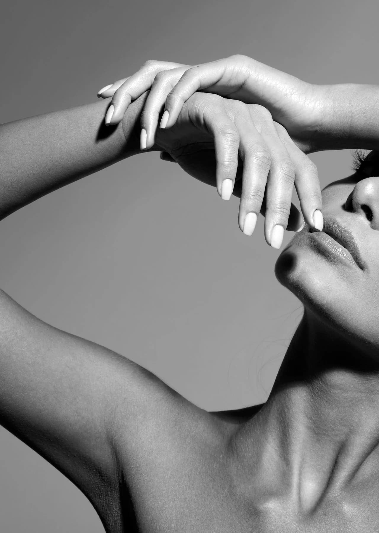 Beautyaufnahme mit grafischem Licht