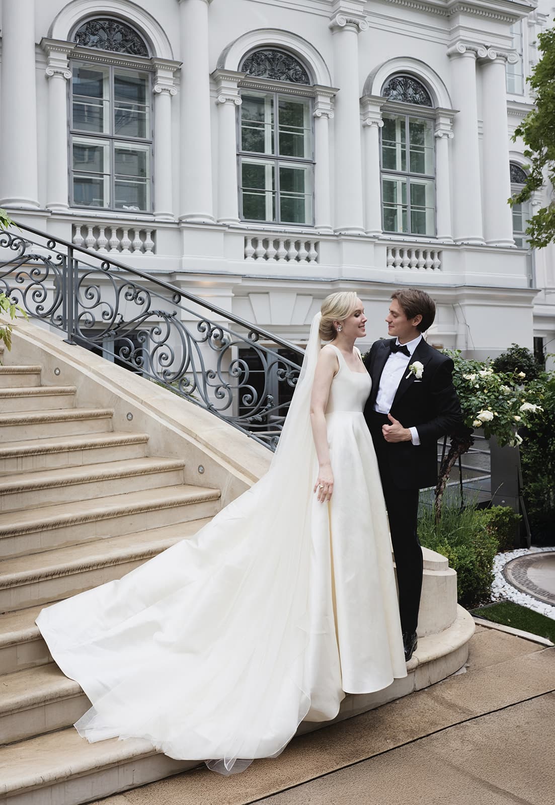 Marco & Laura · Palais Coburg, Wien, Österreich · Hochzeitsfotografie von Marina Danilova