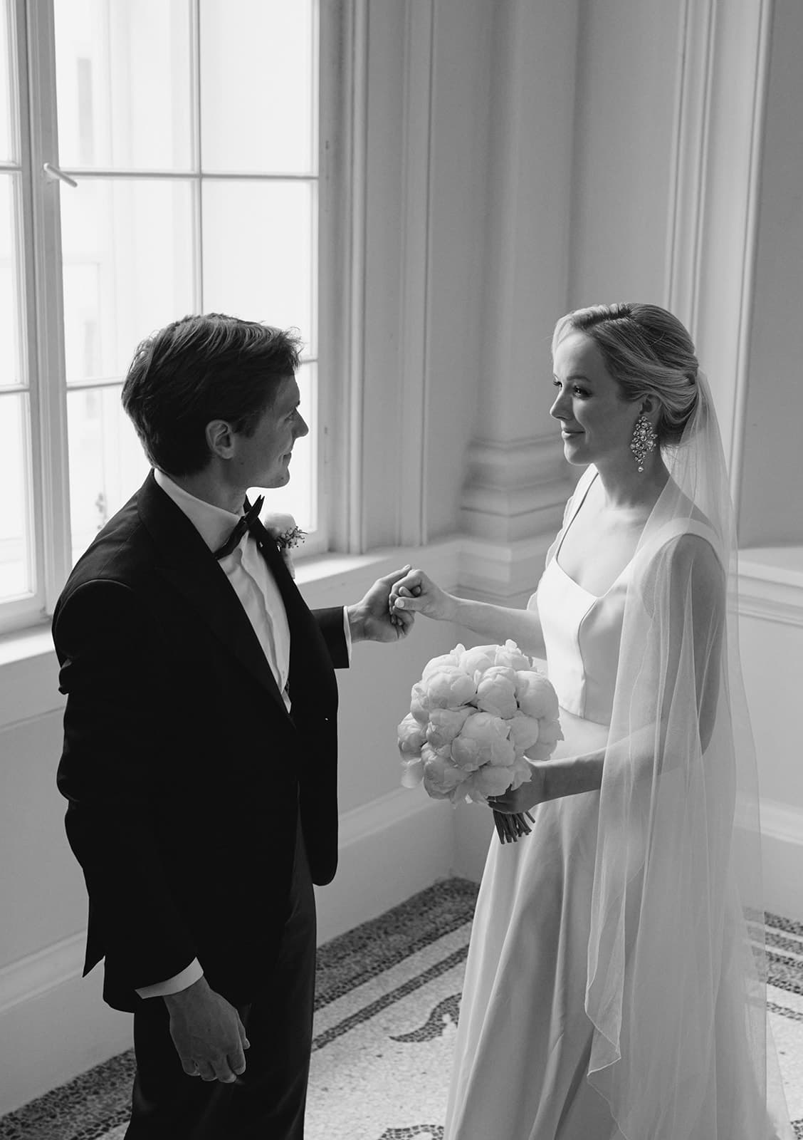 Marco & Laura · Palais Coburg, Wien, Österreich · Hochzeitsfotografie von Marina Danilova