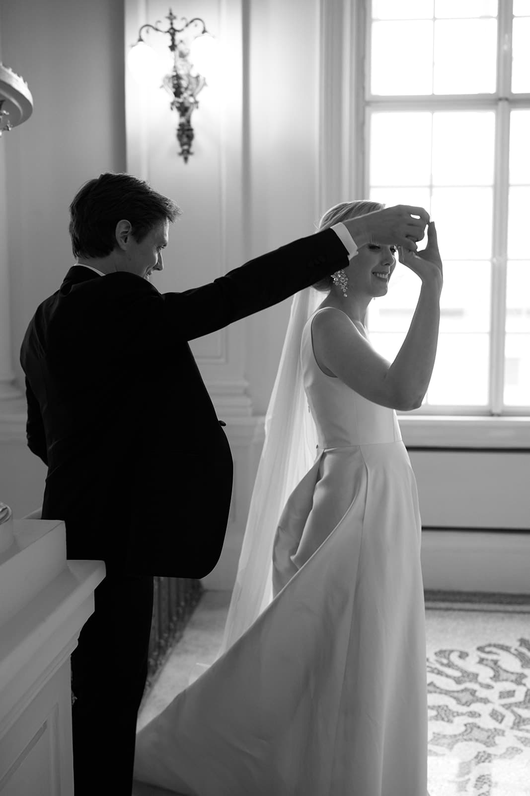 Marco & Laura · Palais Coburg, Wien, Österreich · Hochzeitsfotografie von Marina Danilova