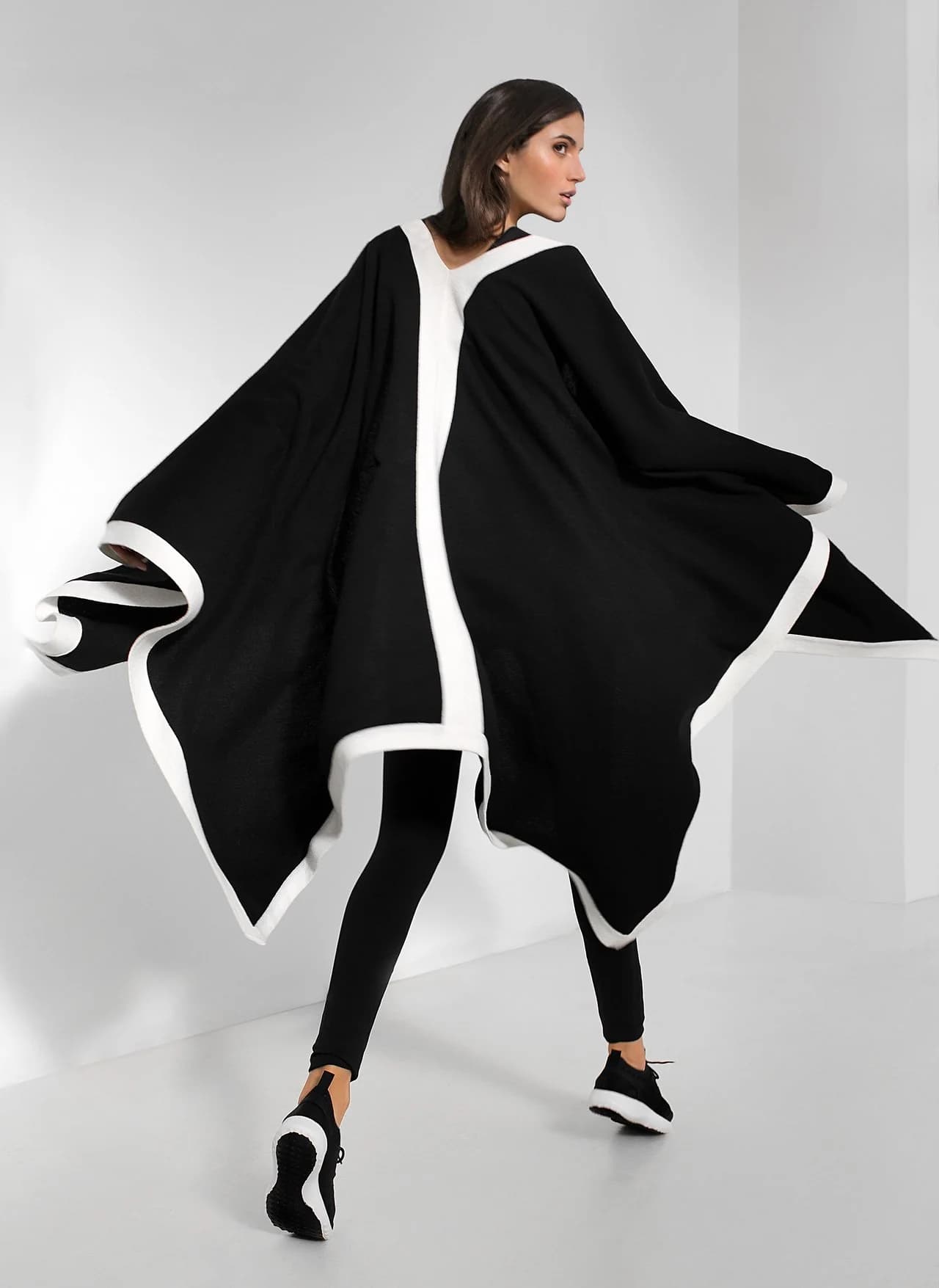 Vaara Activewear im Studio