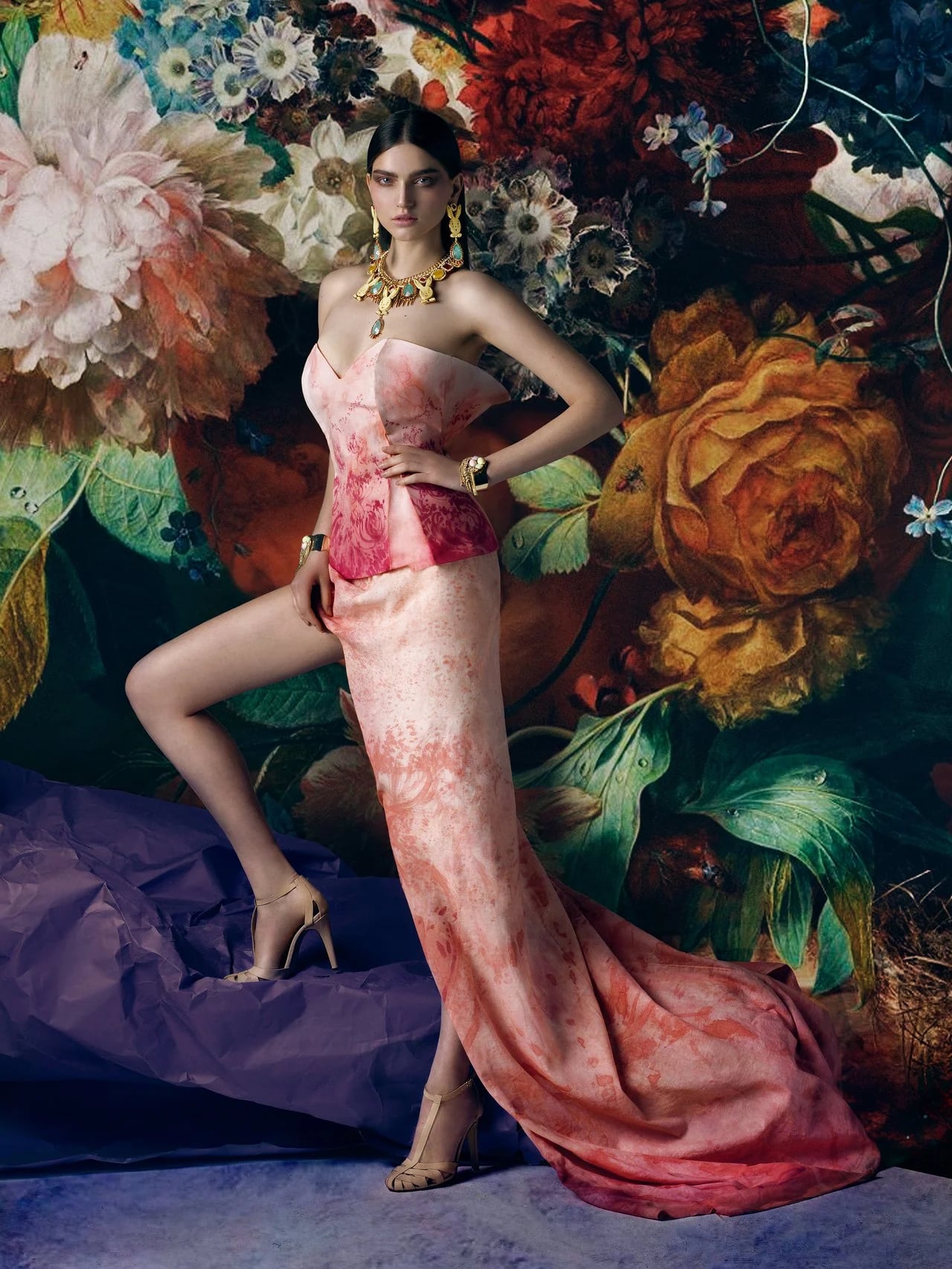 Fashion and floral set design from Floral